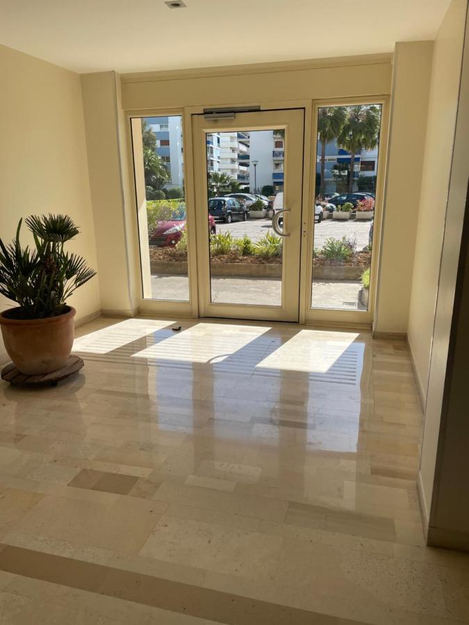 Vue Sur Mer - Magnifique Appartement Tout Confort - Terrasse Et Parking Prive Cagnes-sur-Mer Exterior photo